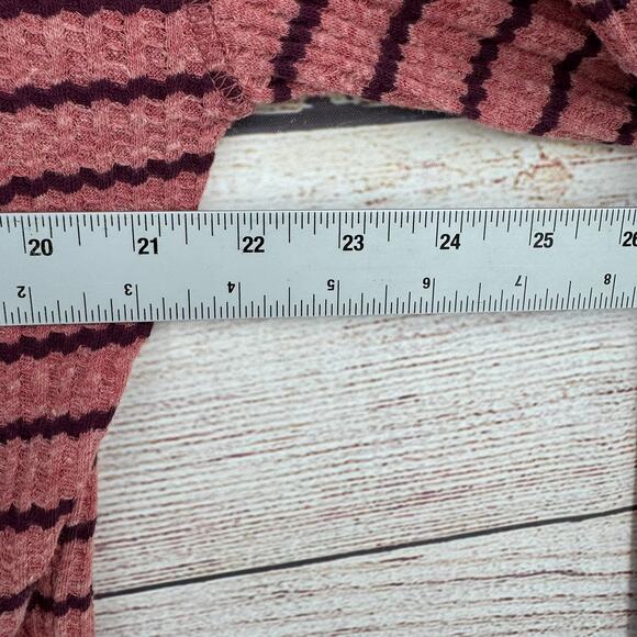 We the Free Knit Peplum Top Womens Small Pink Purple Striped Scoop Neck - Picture 11 of 12